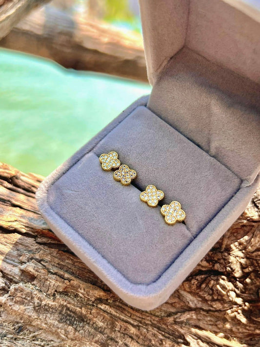 ARETES LUCK CLOVER